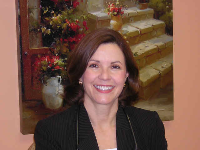 Lynn Alonso, MD photo