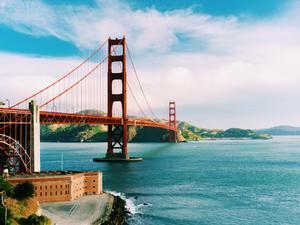 This is an insanely over-photographed subject but I had to take mine, right. I walked all the way from the Vista Point on the other side to Torpedo Wharf, where this shot was taken. It’s an amazing piece of engineering, considering it was built nearly a hundred years ago. Have you been to the Golden Gate Bridge?