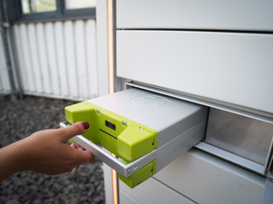 Battery sharing is growing steadily and fast. No time to charge your Battery? Shove it into the Swobbee charger and exchange your Kumpan Electric battery for a full one. As simple as that.💚