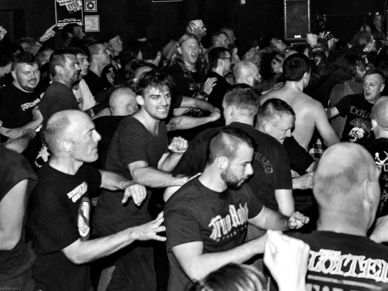 Pre-Corona Pogo during a concert of The Exploited