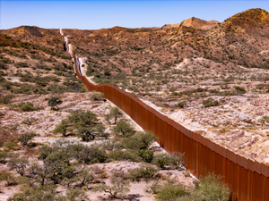USA / Mexico Border / Wall