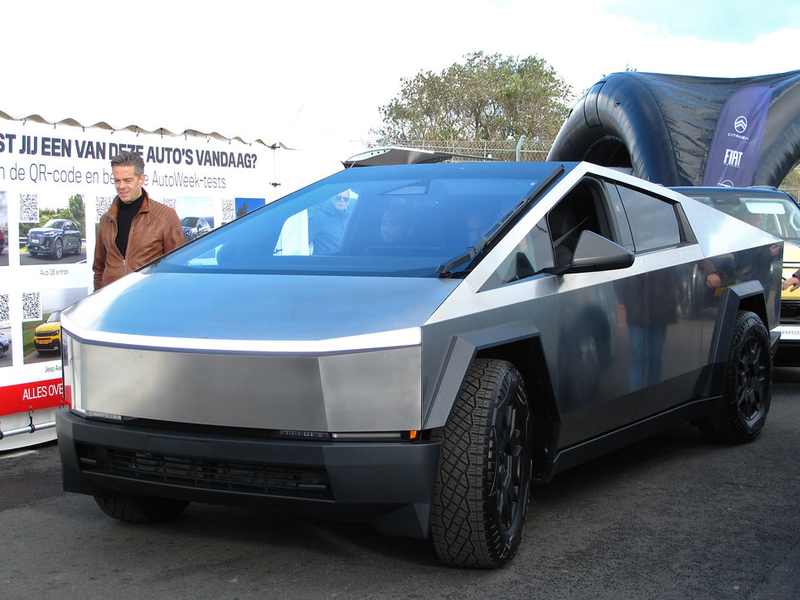 2024 Tesla Cybertruck