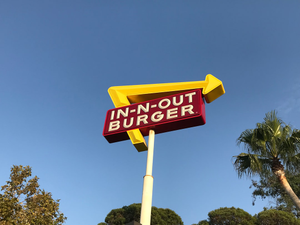 In-N-Out sign