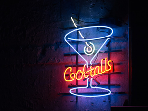cocktalls neon signage