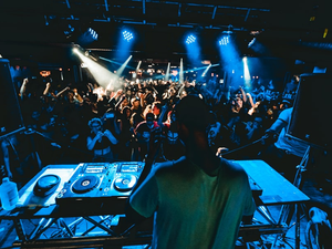 @MAKJ