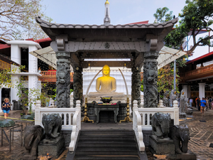 A section of the Gangaramaya Temple complex in Colombo Sri Lanka. Gangaramaya Temple is one of the most important temples in Colombo, Sri Lanka, being a mix of modern architecture and cultural essence. Located on the Beira Lake, it was completed in the late 19th century.