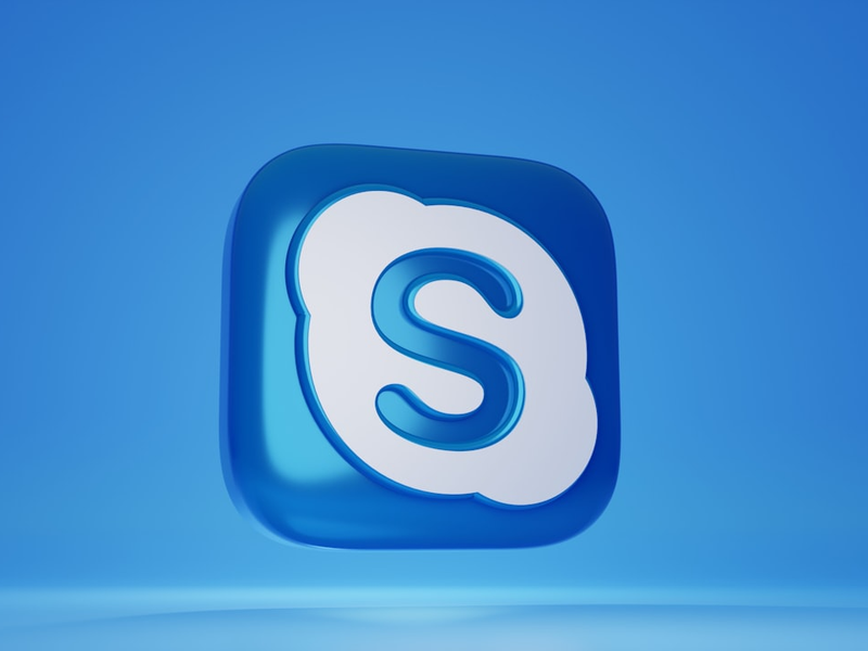 a blue square with a white s on it