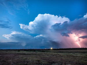 Summer thunderstorm just outside of Oklahoma City, Oklahoma.