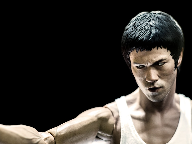 Hot Toys of Bruce Lee figure