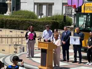 Barbara Lee at a Golden State Valkyries Commemoration