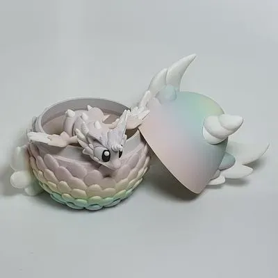 Himmelsdrache mit Ei 3