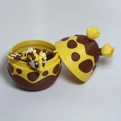 Bienendrache mit Ei 3
