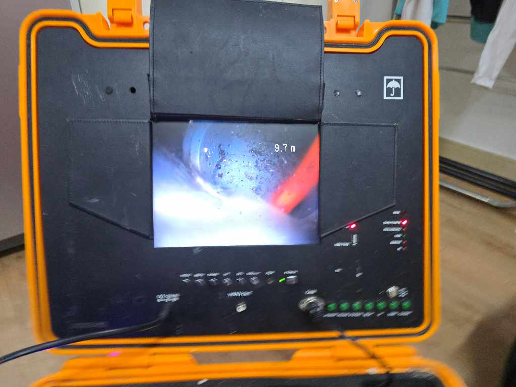 변기 막힘 석션 작업