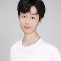 백여진(바이위전)
