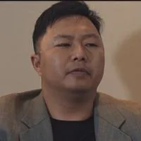 包磊