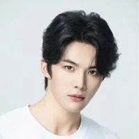 진건우