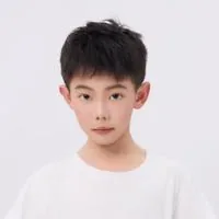 陈弈铭