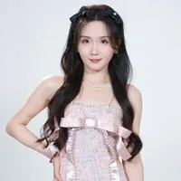 程艾影