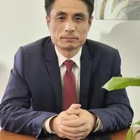 褚文