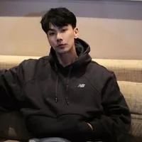 戴向宇
