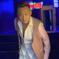 董硕