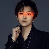 杜艺龙