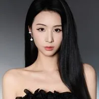 段依依