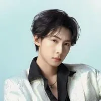 범운룡(판윈룽)