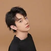 Feng Yi