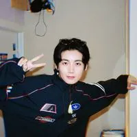 Feng Yi