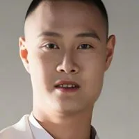 傅思童