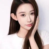 高姿融