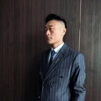 郭小年