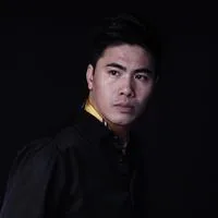 何俊秀