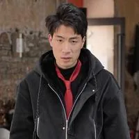 贺翔