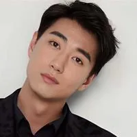 何奕辰