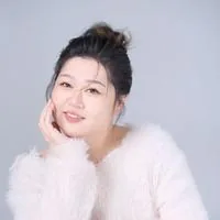何怡然
