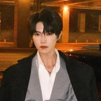 何于逸