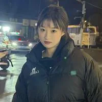 何紫亦