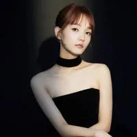 Hong Jianing