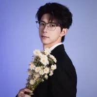 侯芮
