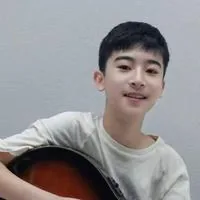 胡弘毅
