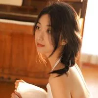 胡水清清