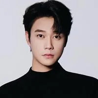 호충예(후중루이)