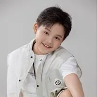 黄俊翌