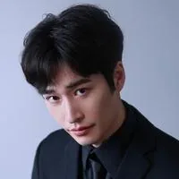 황욱비(황쉬페이)