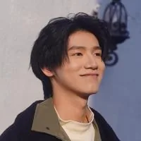 黄梓诚
