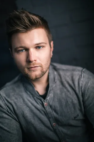 Sean Foster