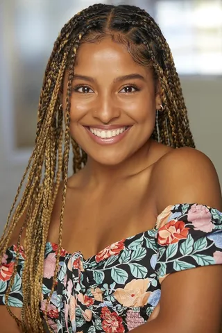 Lauren Vaz