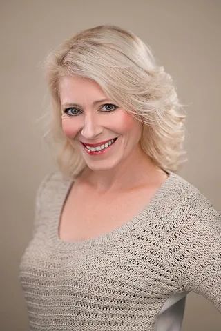 Carole Nowlan